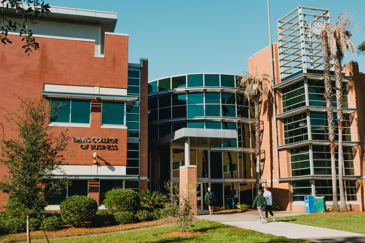 Front of Davis College of Business building during the afternoon sunshine