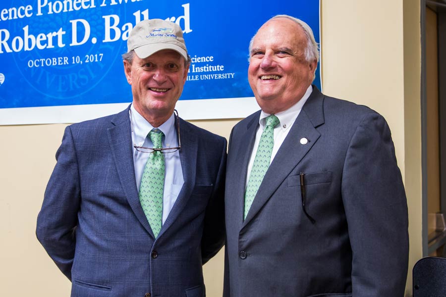 Dr. Bob Ballard and Dr. Quinton White at the 2017 Pioneer Award ceremony.